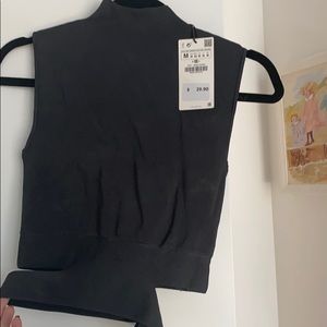 High neck zara crop top w/ side slits never worn